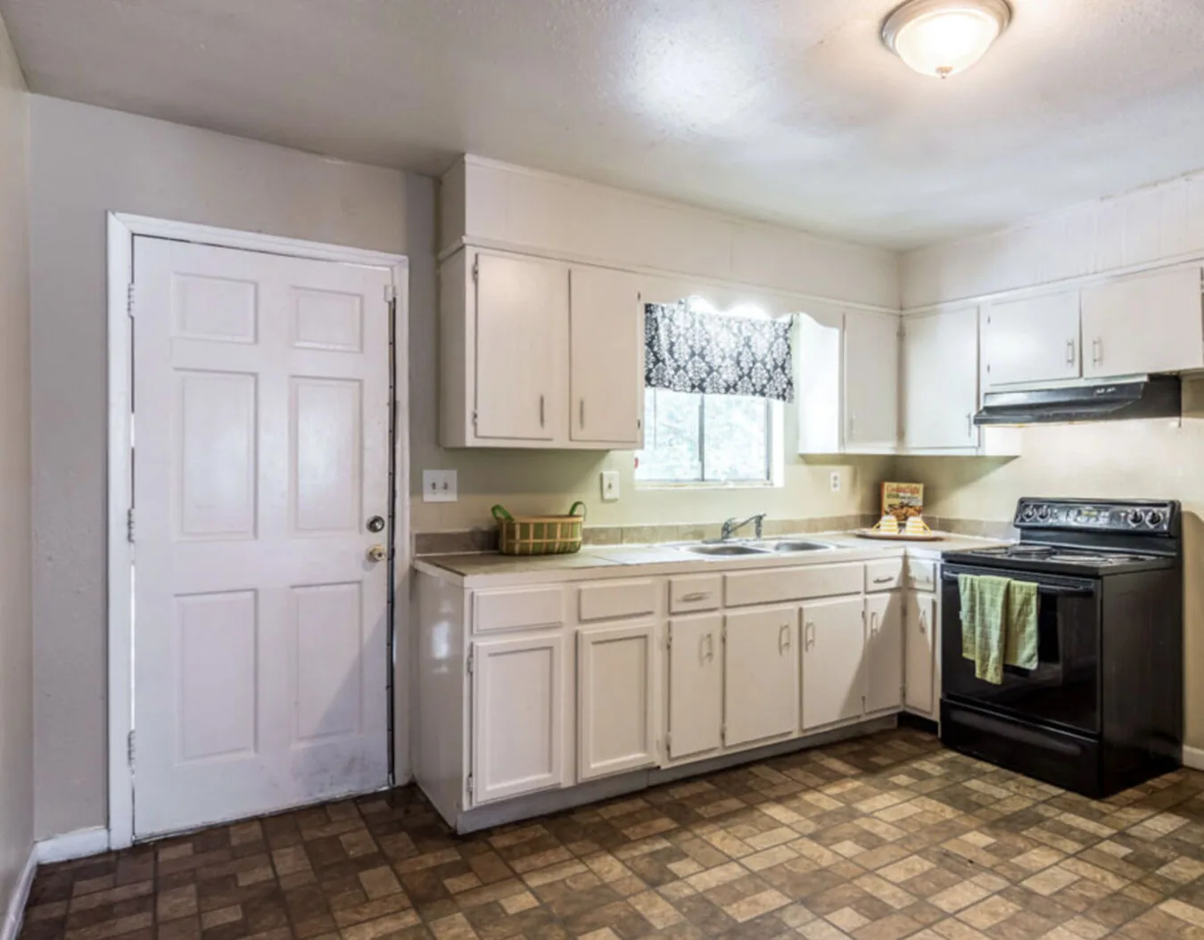 Full kitchen with counter space